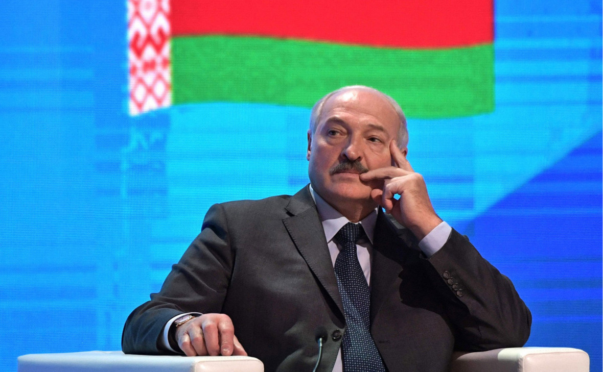 Лукашенко одобрил заявление Трампа о продолжении работы на фоне COVID-19