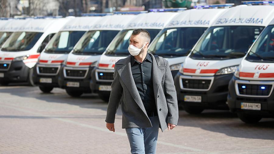 Число жертв коронавируса на Украине возросло до трех