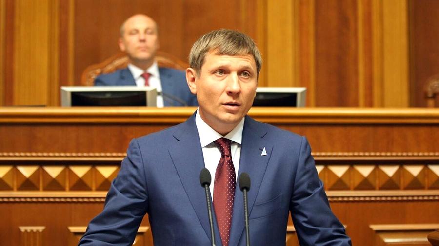 Заболевший коронавирусом депутат рады ответил на обвинения Зеленского