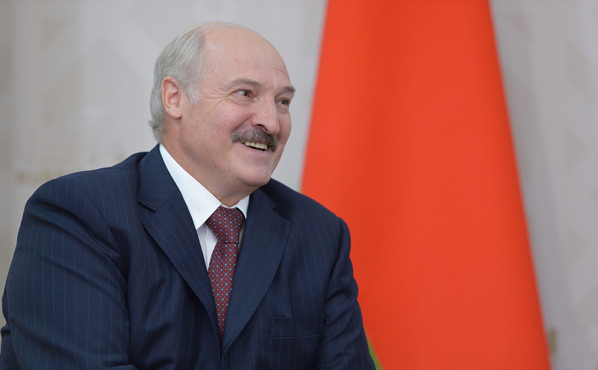Лукашенко рассказал анекдот о Жириновском и профилактике коронавируса