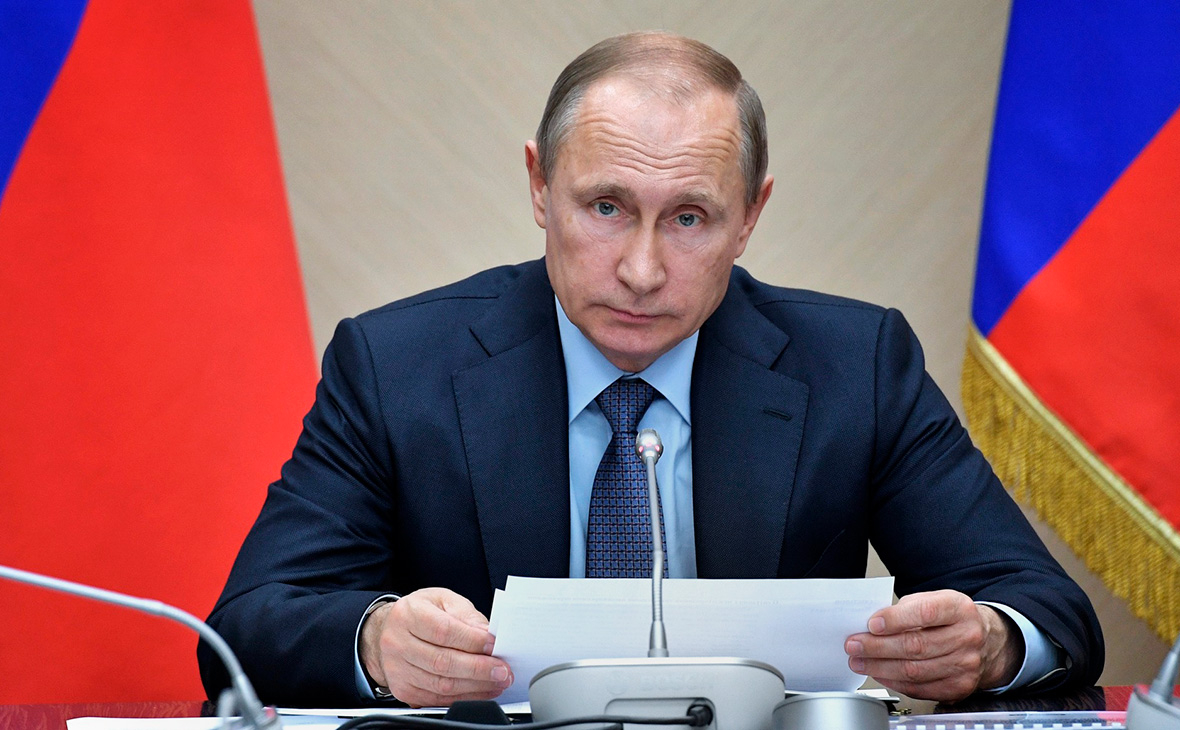 Песков заявил о сохранении обычного режима работы президента
