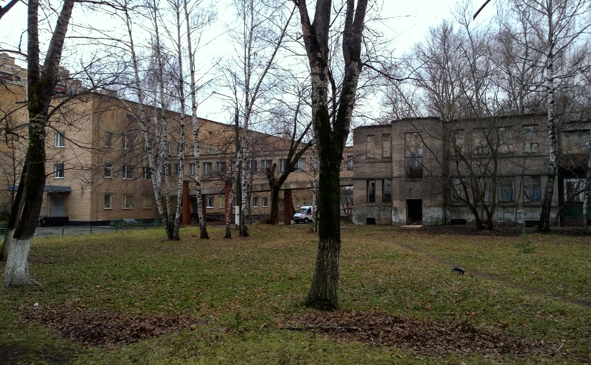В подмосковной больнице девять медиков заразились коронавирусом