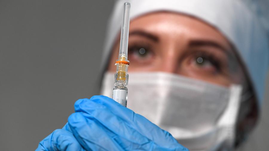 Великобритания анонсировала старт производства вакцины от коронавируса