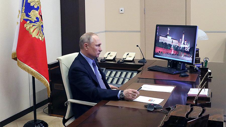 Путин подписал разрешающий увеличивать расходы на борьбу с коронавирусом закон