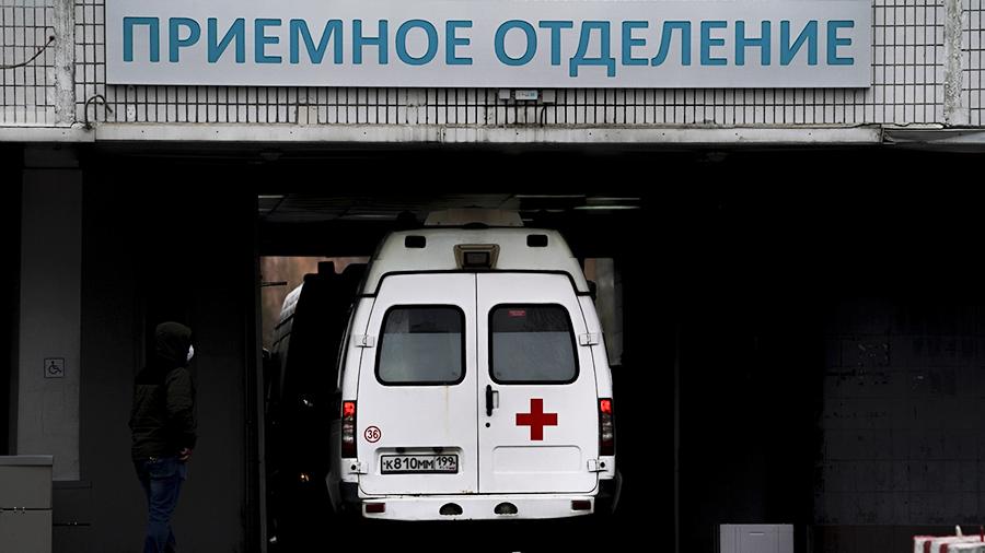 Объяснена причина низкой смертности от коронавируса в России
