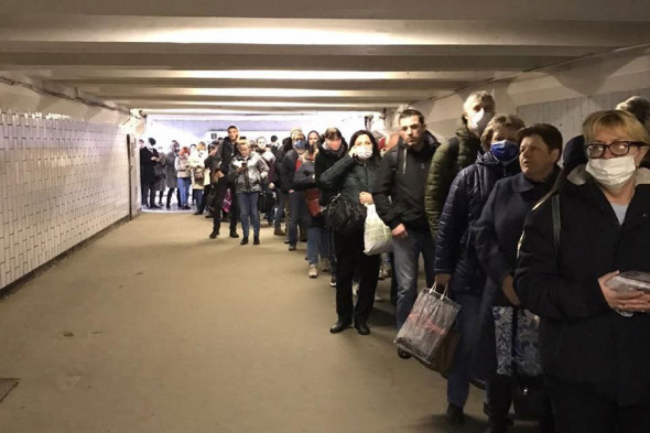 Пробки и очереди в Москве после введения пропусков. Фоторепортаж