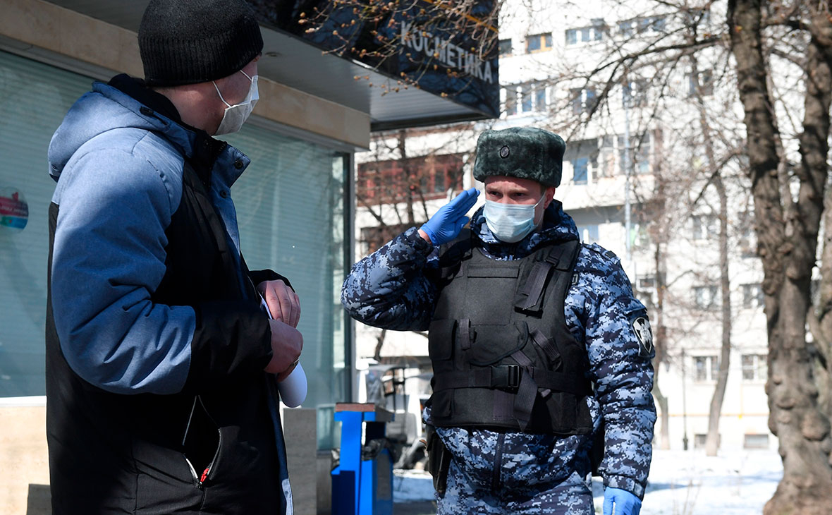 В России начали штрафовать за нарушение самоизоляции по новому закону