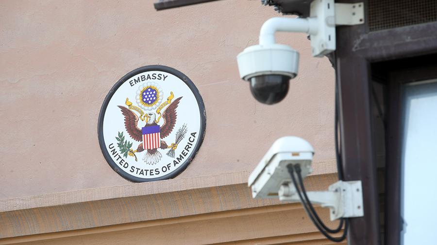 Эксперт назвал маразмом процедуру получения рабочей визы в США