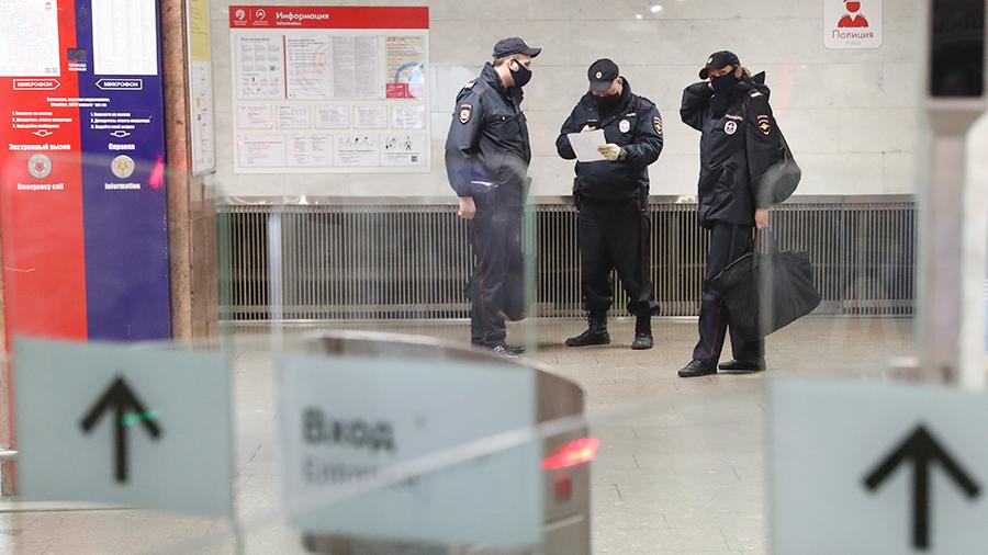 В Москве суд оштрафовал пассажира метро за нарушение карантина