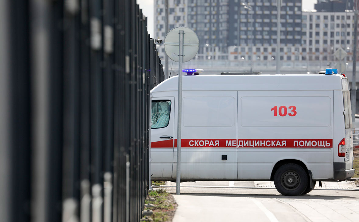 В инфекционную больницу в Коммунарке поступили более сотни пациентов