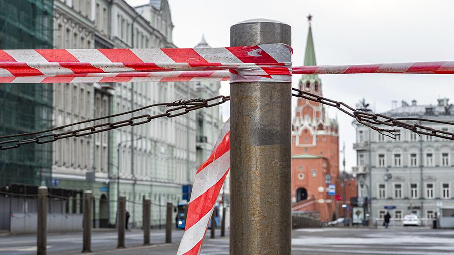 Путин поручил подготовить план поэтапной отмены ограничений с 12 мая