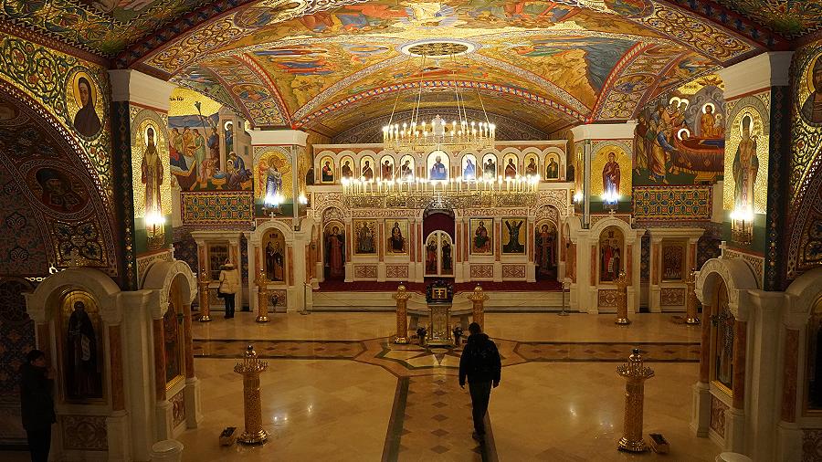 В Подмосковье разрешили посещать храмы