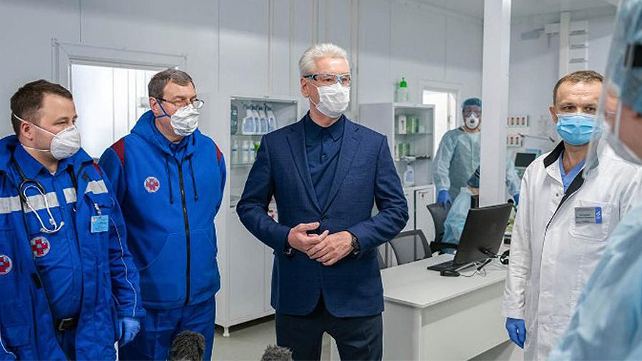 Собянин осмотрел временные корпуса Филатовской больницы