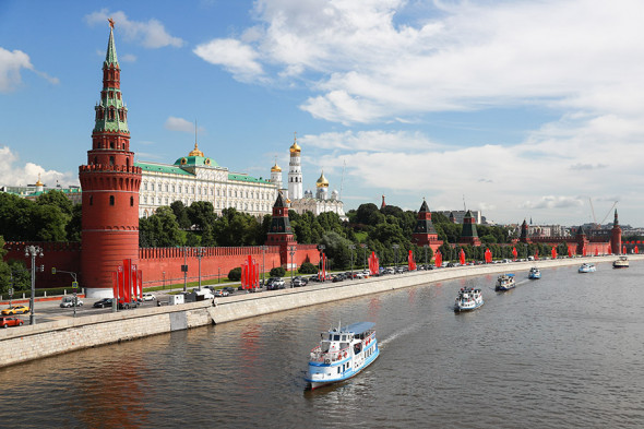 В Москве открылись кафе, спортзалы и детские площадки. Фоторепортаж