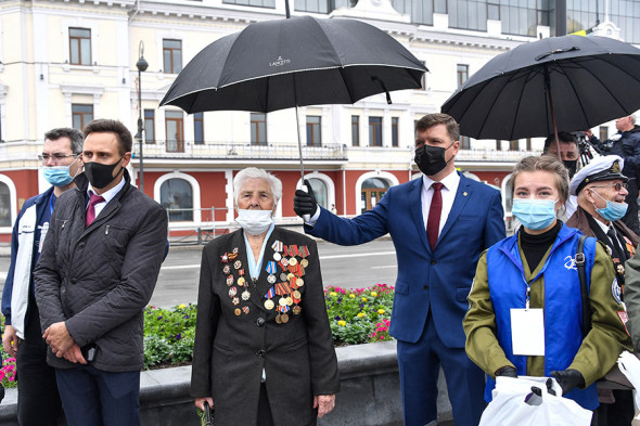 Как прошли парады Победы в городах России. Фоторепортаж