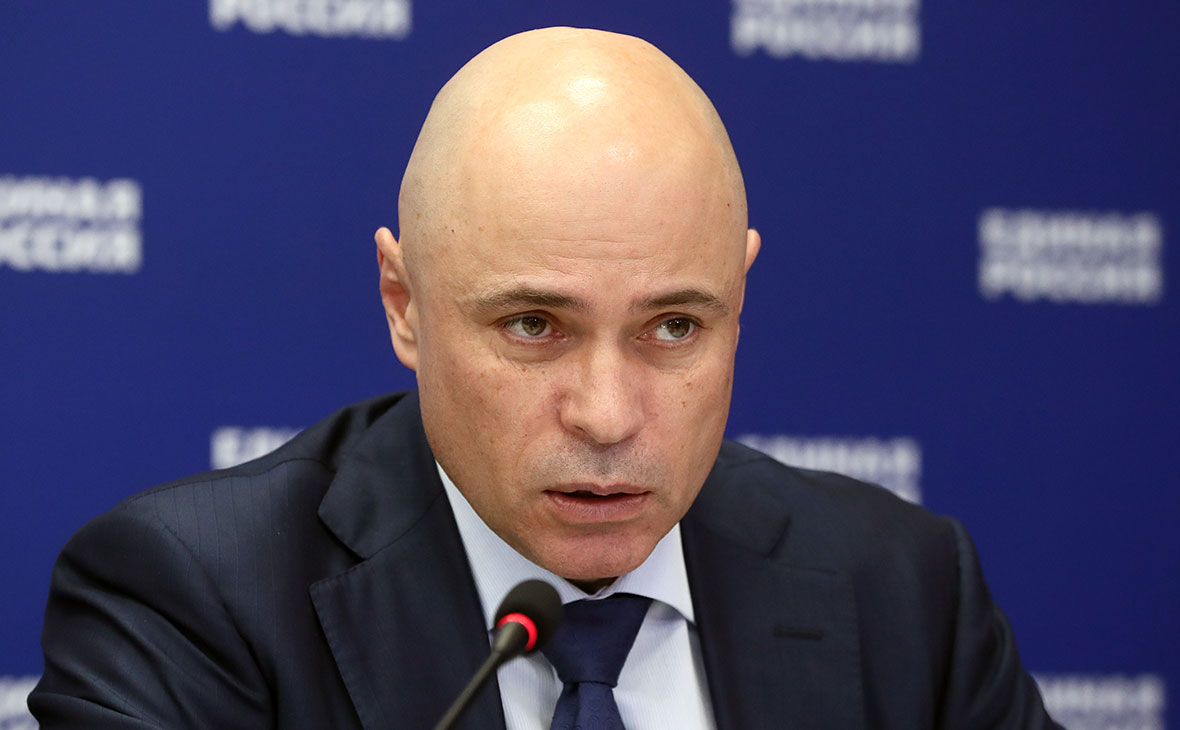 Прокуратура не нашла оскорблений в словах Артамонова о разгоне людей