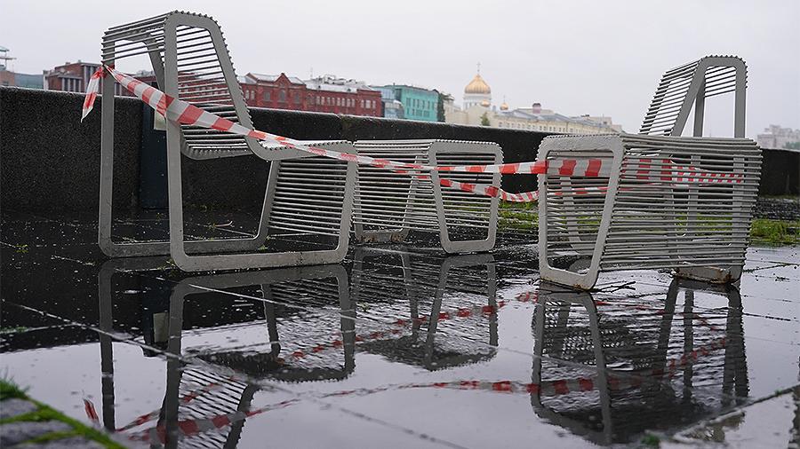В Москве заявили о прохождении острого периода ограничений по COVID-19