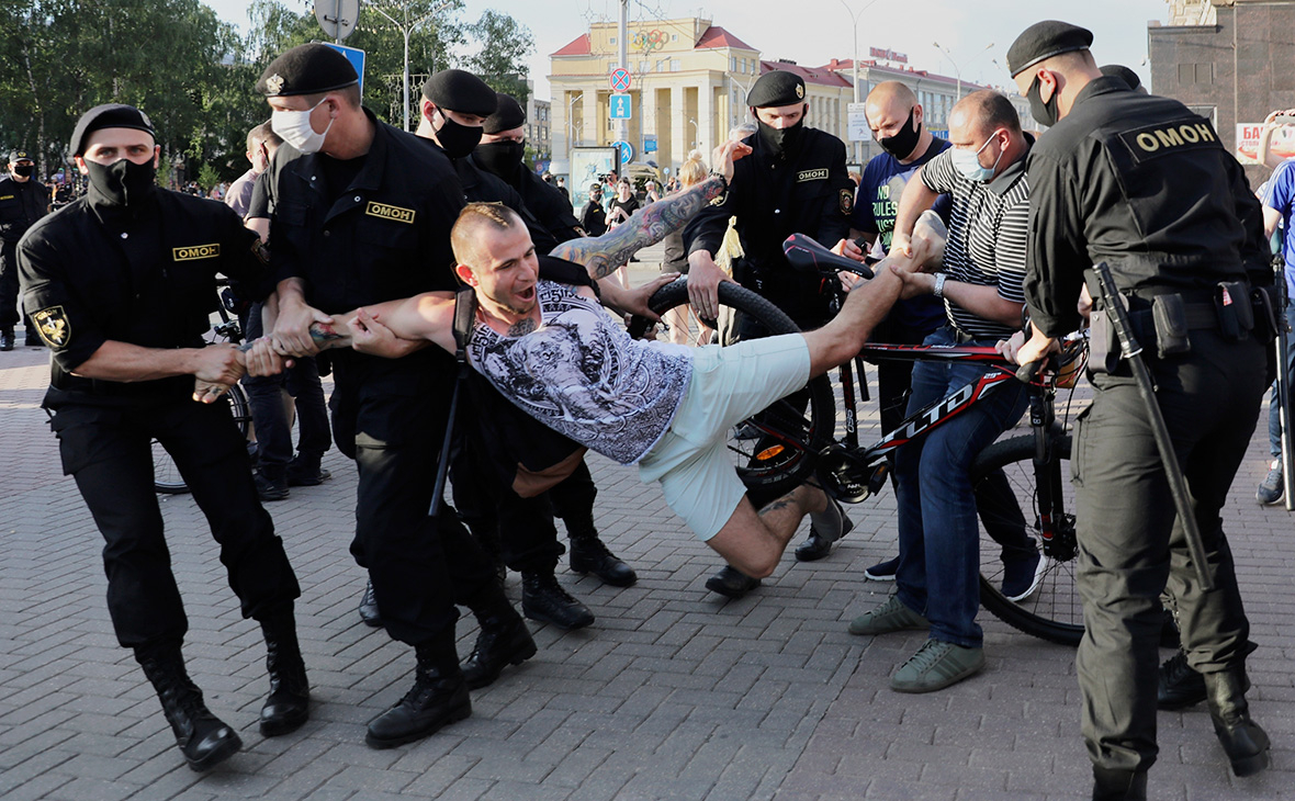 Ведущий белорусского телеканала заявил о лжи коллег на фоне протестов