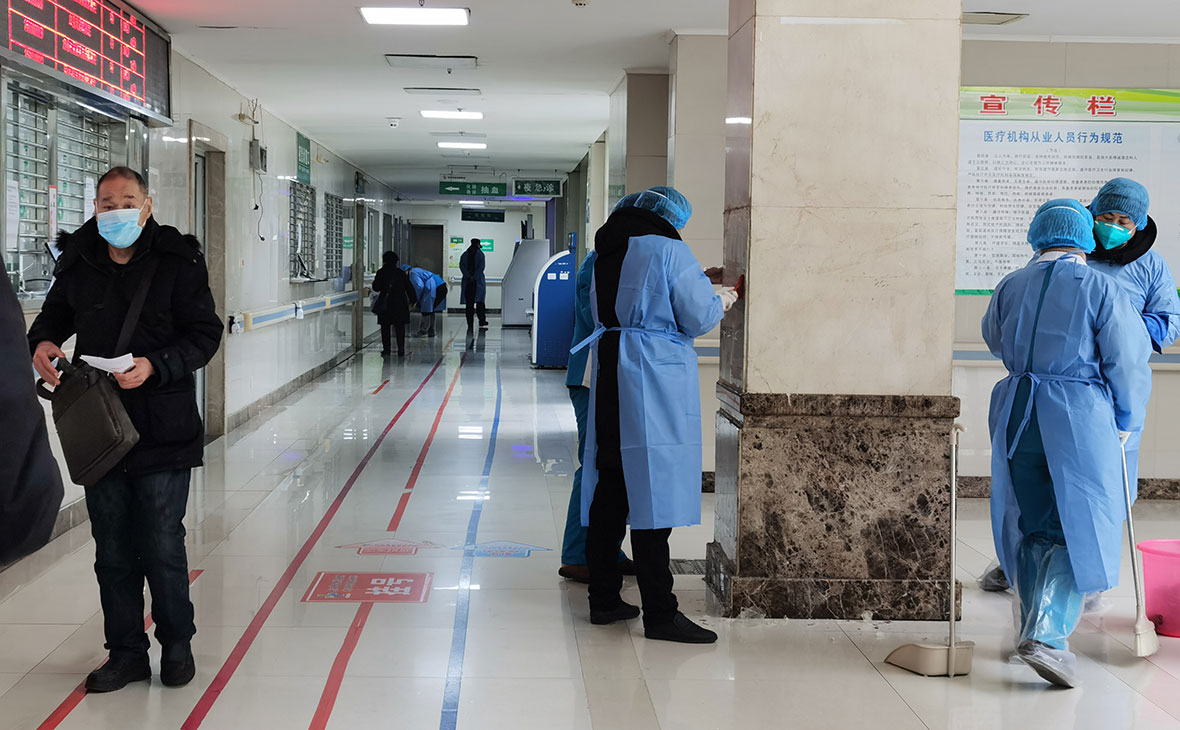 В Ухане из больниц выписали последних трех пациентов с коронавирусом