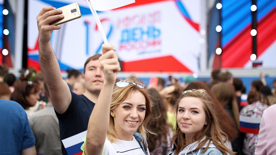 Собянин призвал москвичей не выходить из дома в День России