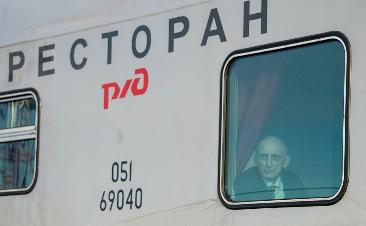 РЖД открыли вагоны-рестораны в поездах дальнего следования
