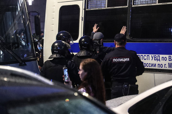 Задержания на акции против поправок в Конституцию. Фоторепортаж