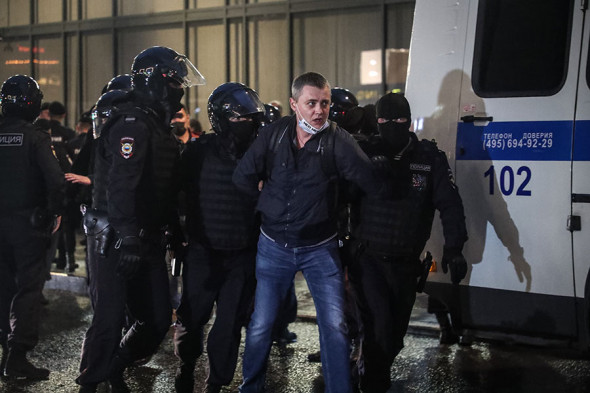 Задержания на акции против поправок в Конституцию. Фоторепортаж