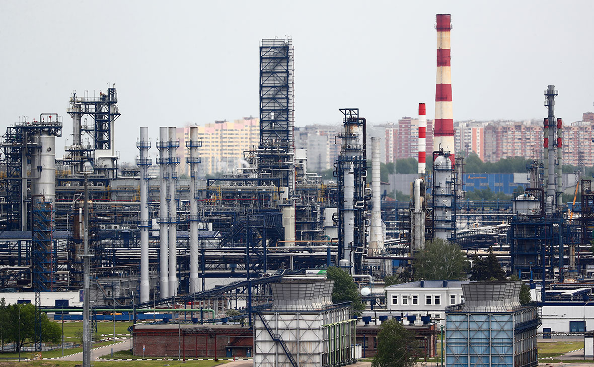 Нефтехимические компании получат господдержку в размере более ₽90 млрд
