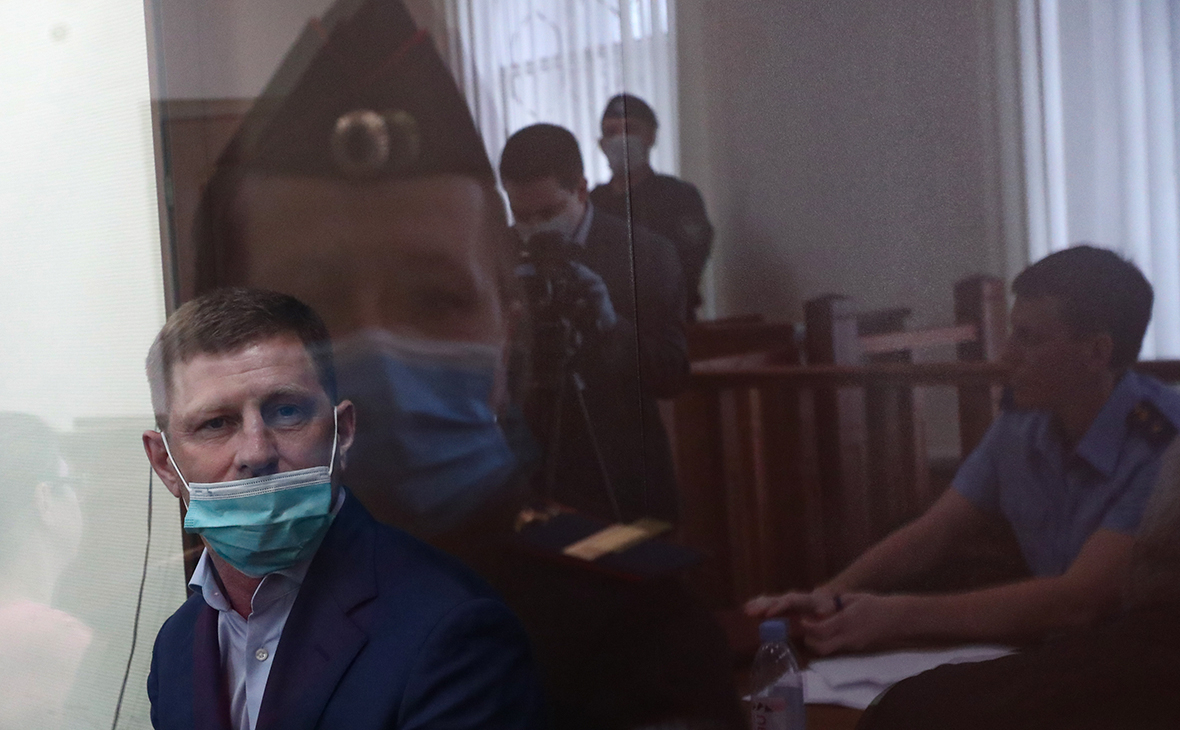 Суд продлил арест для бывшего помощника Фургала в Госдуме