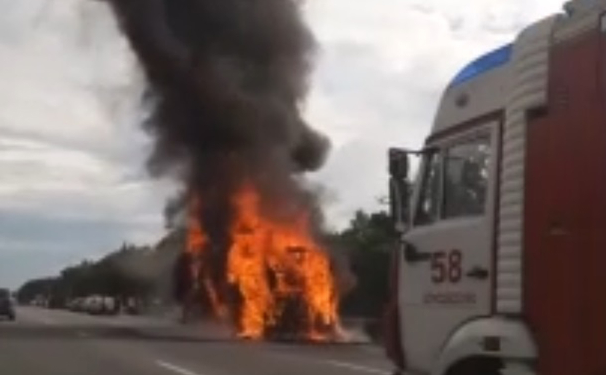 В Подмосковье загорелся направлявшийся в Дагестан автобус