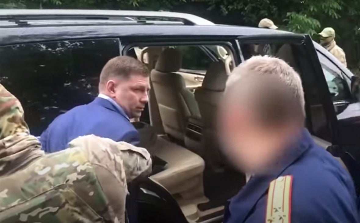 СК предъявил хабаровскому губернатору обвинение в организации убийств