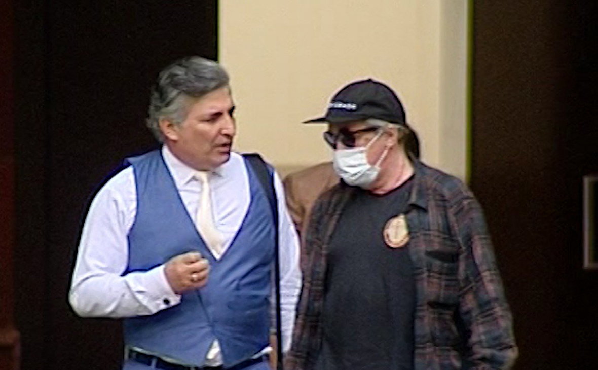 Адвокат назвал «хайпом» видео разговора Ефремова с полицией после ДТП