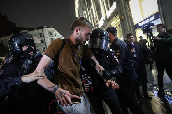 Задержания на акции против поправок в Конституцию. Фоторепортаж