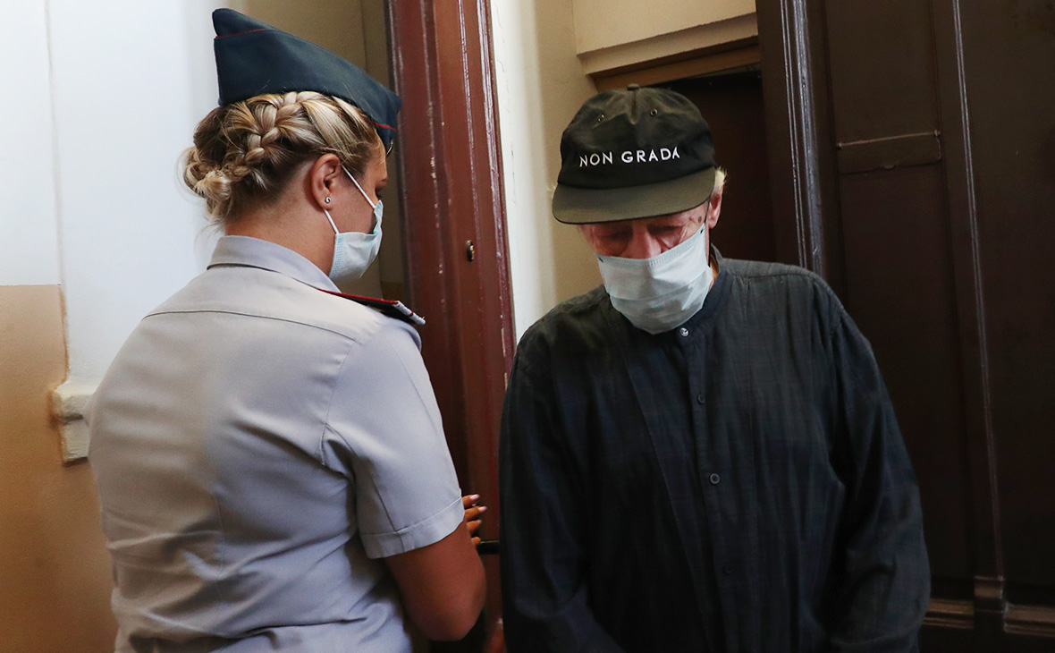 Адвокат сообщил о состоянии Ефремова перед заседанием суда