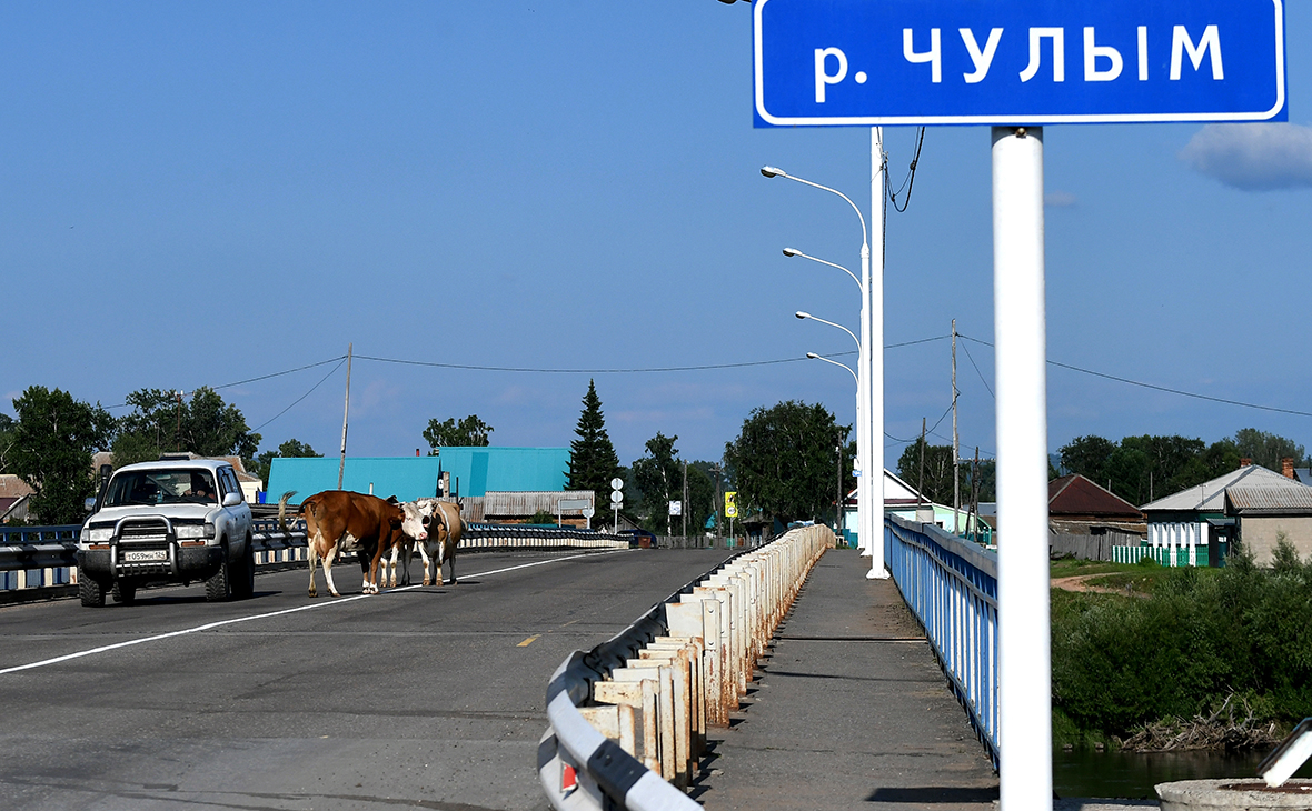 В Красноярском крае прокуратура начала проверку после окрашивания реки