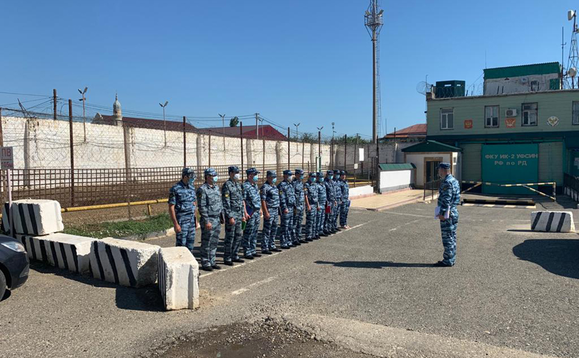 В Дагестане шестеро заключенных сделали подкоп и сбежали из колонии