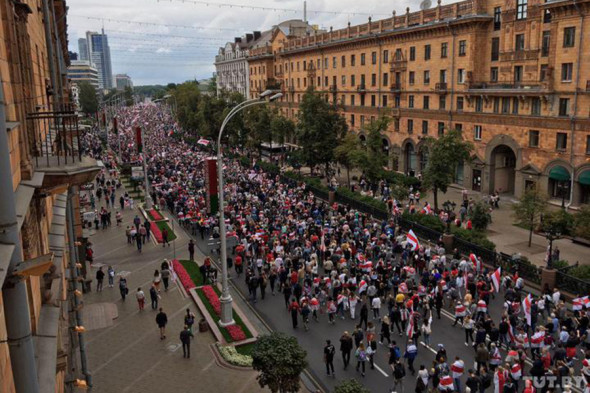 Белорусская оппозиция проводит «Марш единства». Фоторепортаж