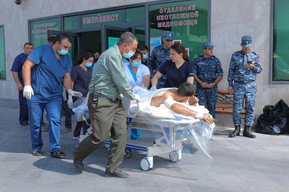 Обострение конфликта в Нагорном Карабахе. Фоторепортаж
