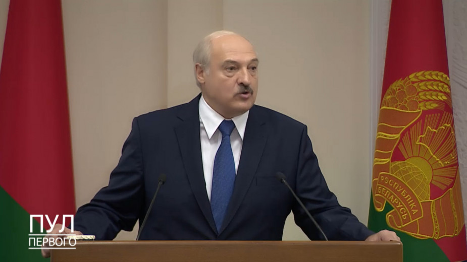 Лукашенко предложил «нагадившим» протестующим восстановить Минск