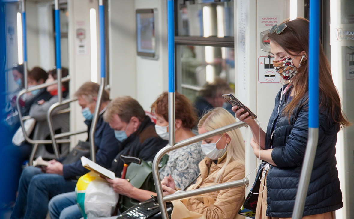 В Москве маски надели 96% пассажиров общественного транспорта