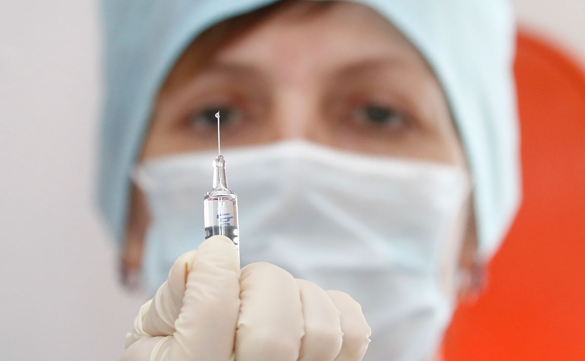 Разработчик вакцины от COVID-19 назвал способ узнать о получении плацебо