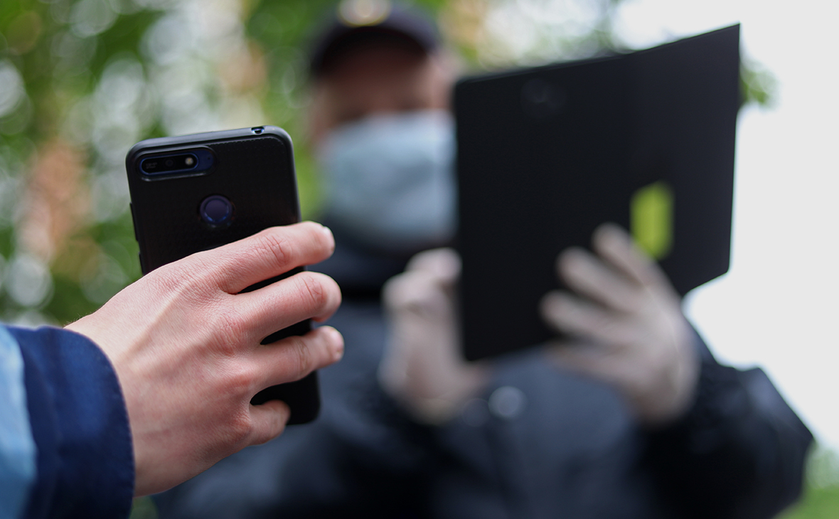 Власти Москвы допустили распространение системы QR-кодов на госучреждения