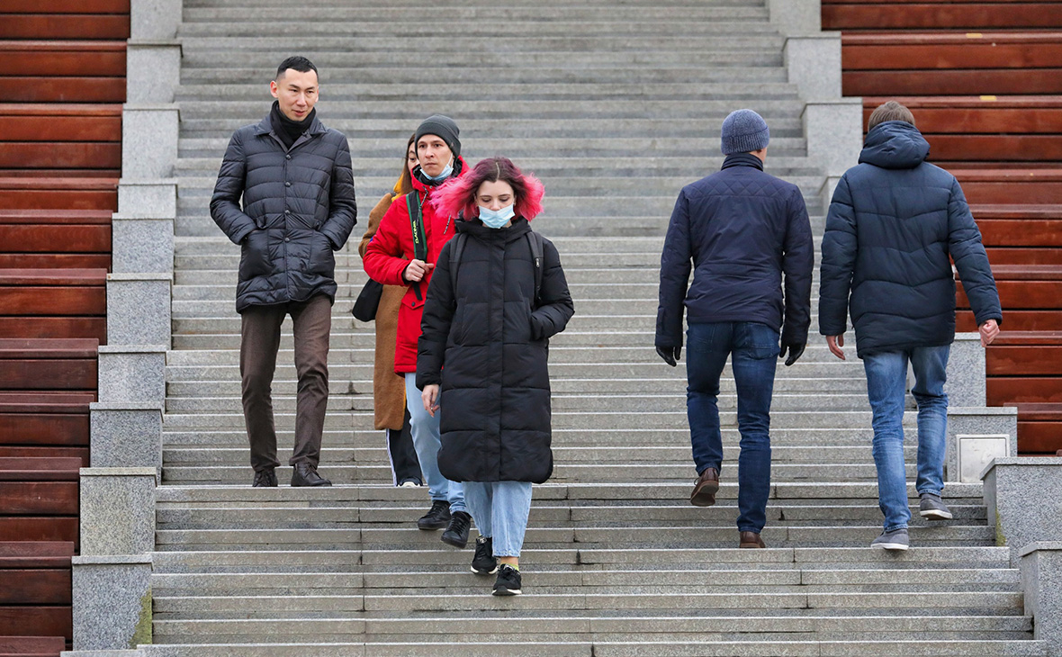 Академик заявил о способности некоторых людей не заражаться коронавирусом