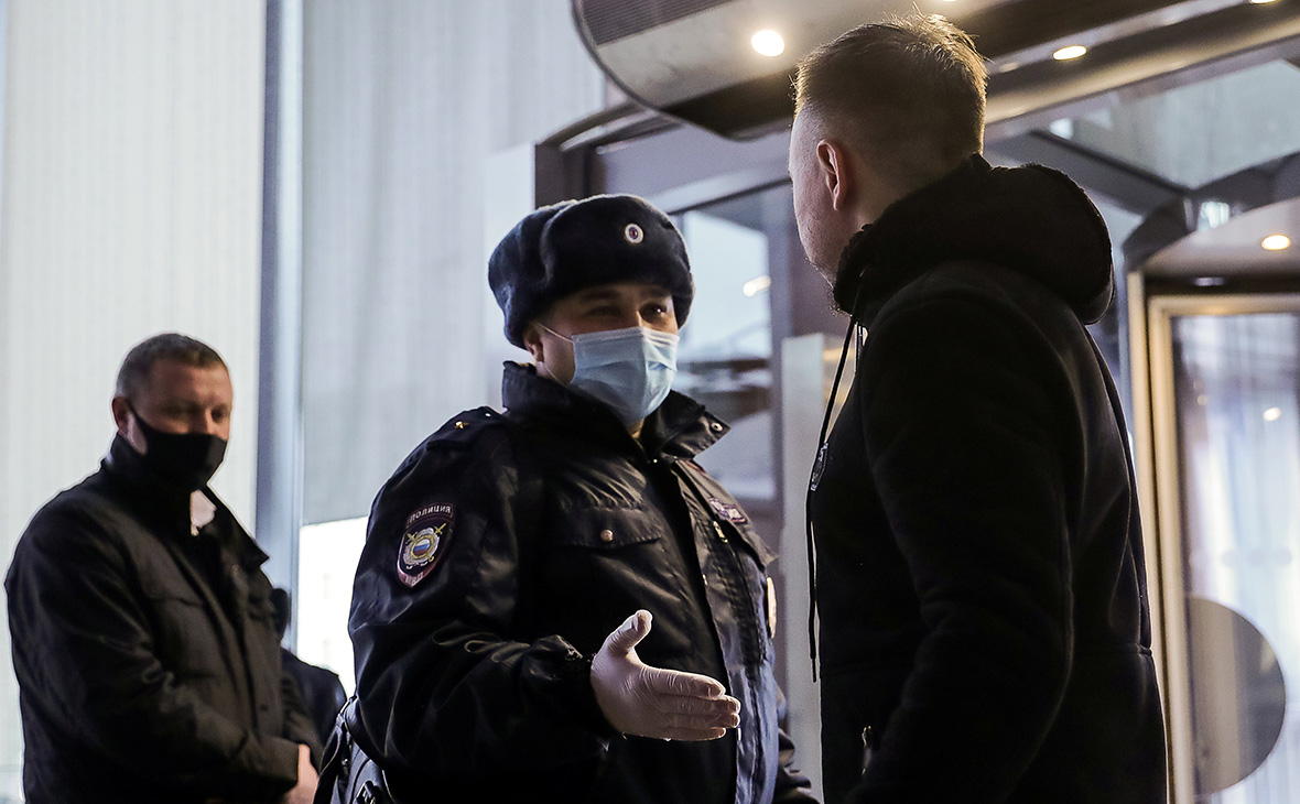 МВД опровергло данные о приказе активнее штрафовать людей без масок