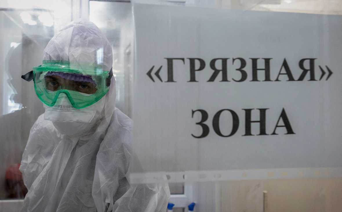 Власти объяснили койки в коридоре больницы для пациентов с COVID в Томске