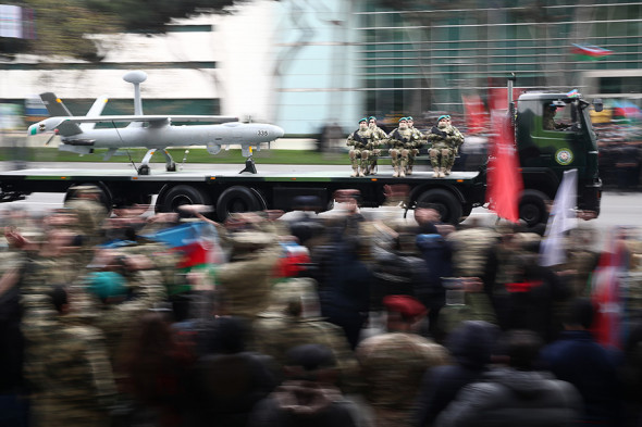 Военный парад в Баку в честь победы в Карабахе. Фоторепортаж