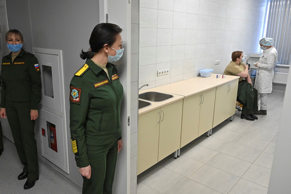 Как проходит вакцинация от COVID-19 в разных странах. Фоторепортаж