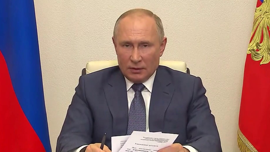 Путин назвал сроки начала масштабной вакцинации от коронавируса