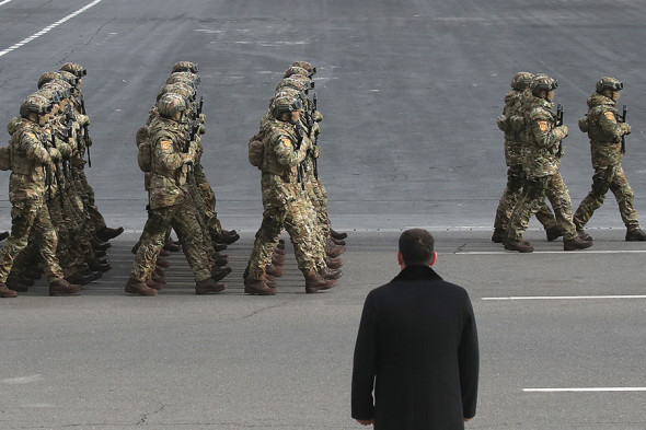 Военный парад в Баку в честь победы в Карабахе. Фоторепортаж