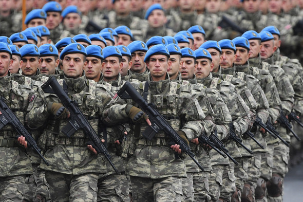 Военный парад в Баку в честь победы в Карабахе. Фоторепортаж